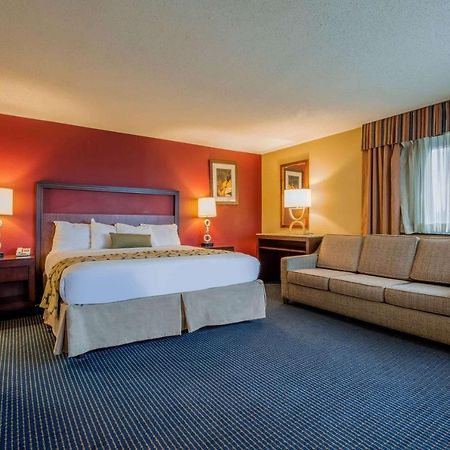 Baymont By Wyndham Hagerstown Hotel Exterior photo
