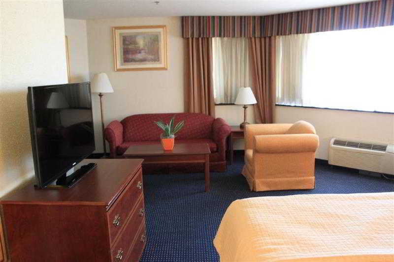 Baymont By Wyndham Hagerstown Hotel Exterior photo
