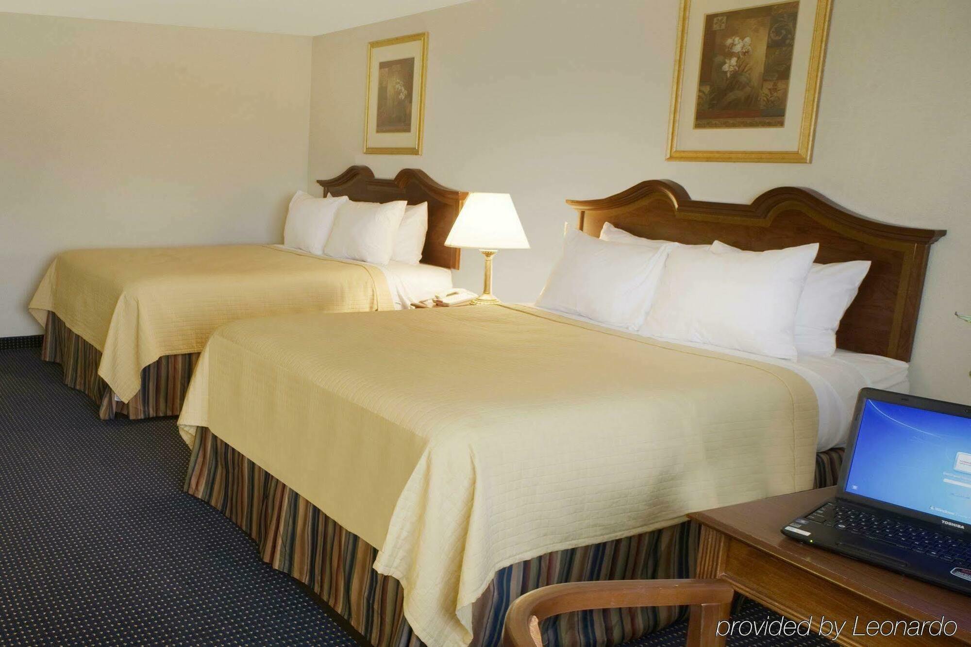 Baymont By Wyndham Hagerstown Hotel Exterior photo